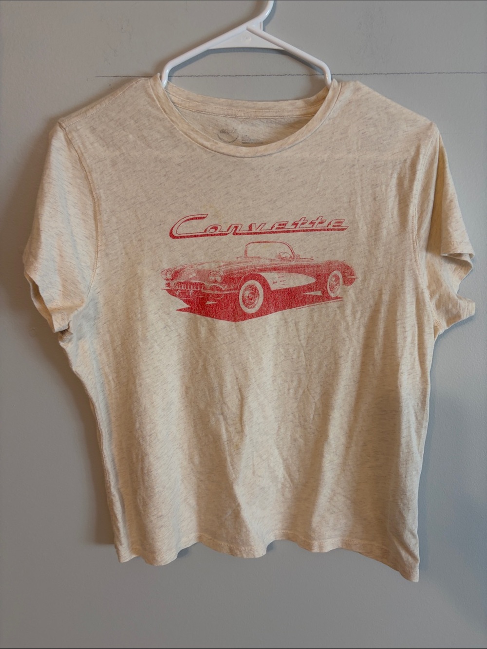 aerie ladies Cream classic Tee with Red Corvette Graphic. Large. 💯 cotton